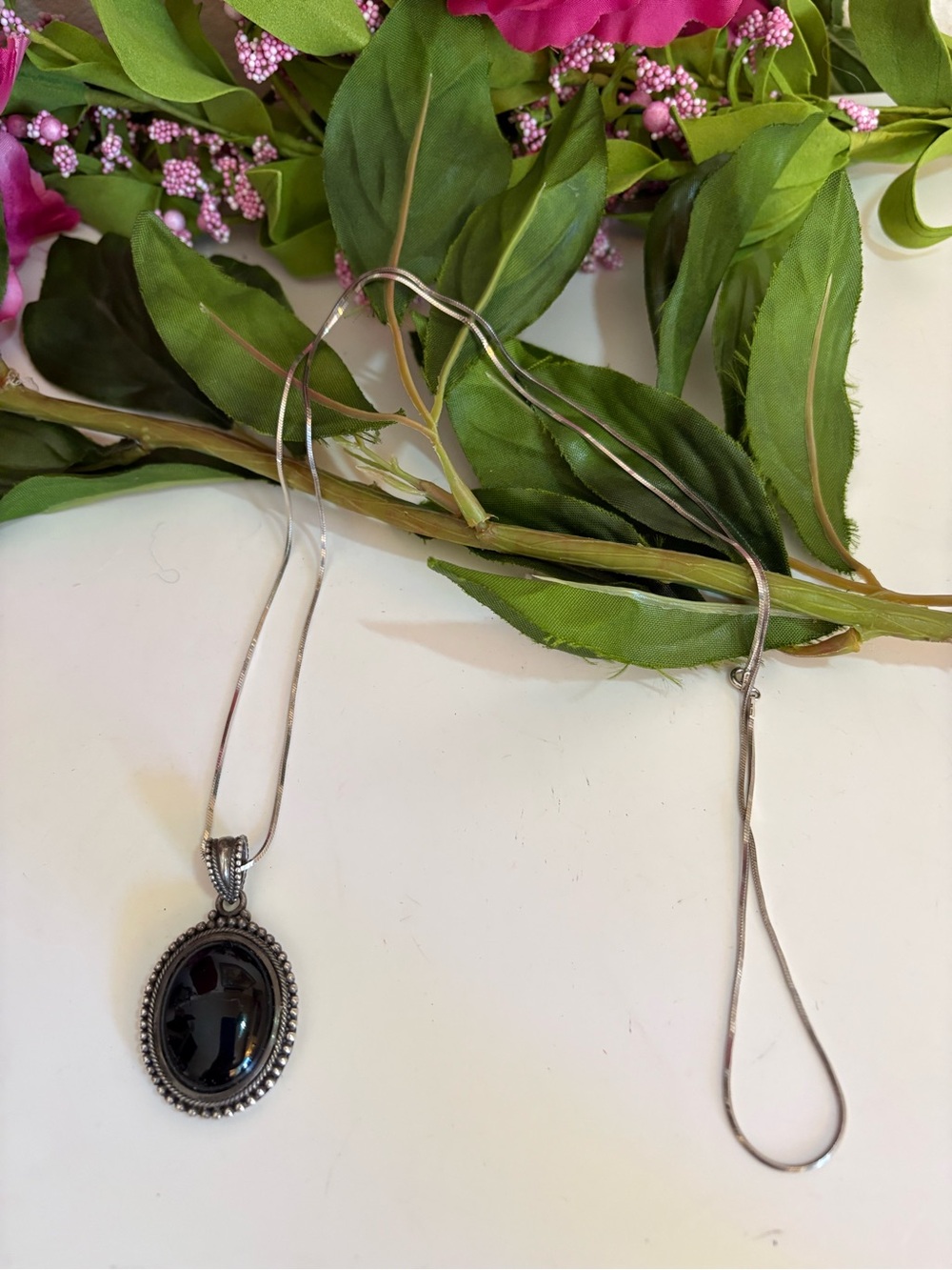 Vintage Helen Andrews 925 Sterling Silver Black Onyx Oval Pendant Necklace, 30”